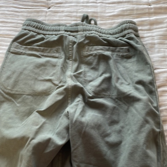 Athleta farallon joggers, size 0!! Army green color. - Picture 5 of 5